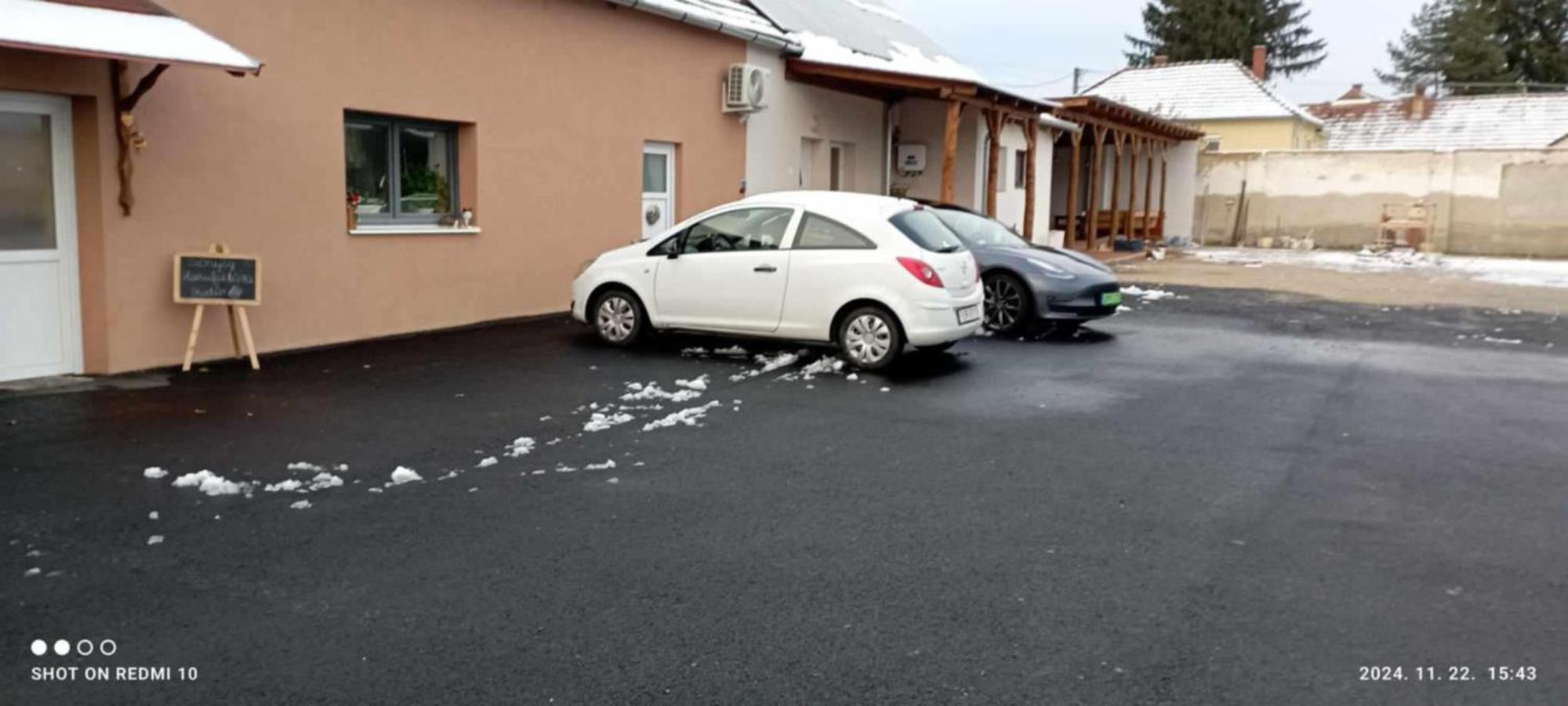 Aba-Boebe Vendeghaz Apartment Zalaszentivan Bagian luar foto